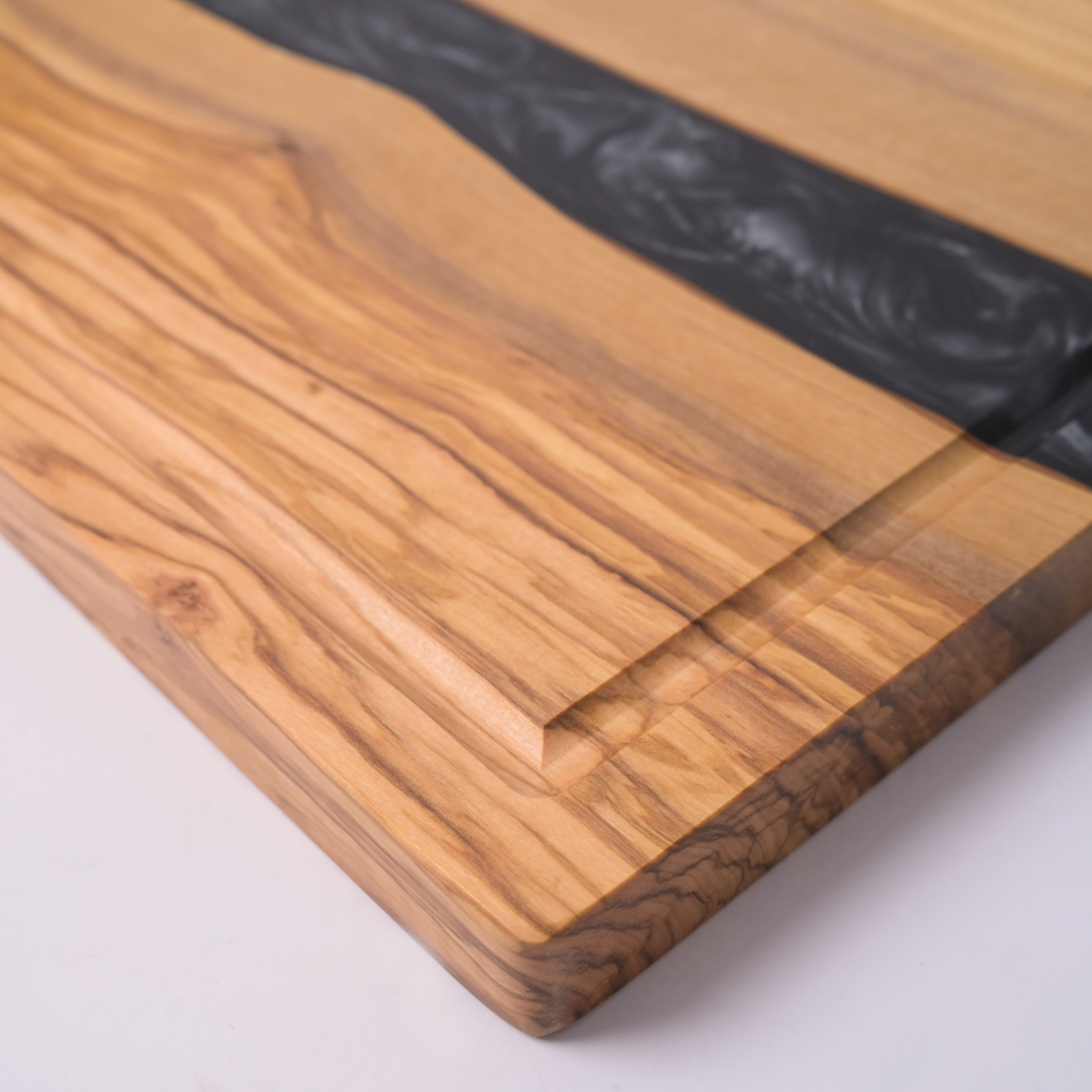 Norvic Resin Cutting/Display Board